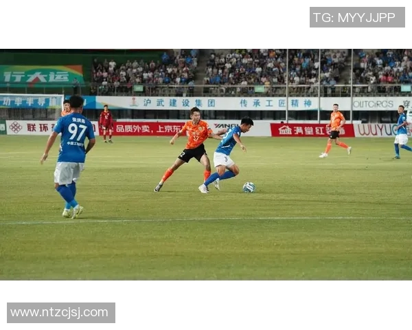 南京足球队防守表现分析与改进建议探讨